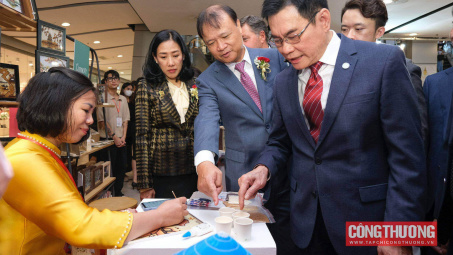 Mở rộng thị trường xuất khẩu thông qua các hội chợ, triển lãm giao thương