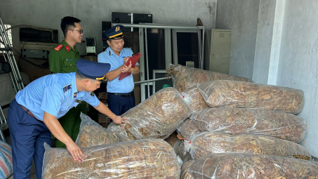 Cao Bằng: Thu giữ 550 kg nguyên liệu thuốc lá không rõ nguồn gốc xuất xứ
