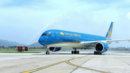 Vietnam Airlines lại hoãn họp cổ đông, cổ phiếu HVN tiếp tục bị hạn chế giao dịch