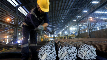 Giá thép hôm nay 26/8: Đã giảm hơn 20% nhưng giá thép có thể chưa "chạm đáy"