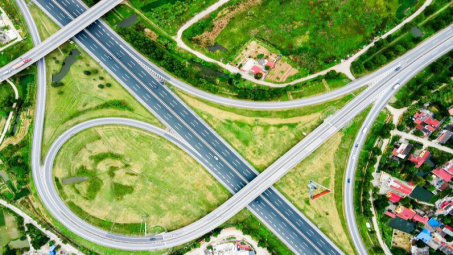 Kết nối các tuyến đường bộ cao tốc, phát huy hiệu quả đầu tư