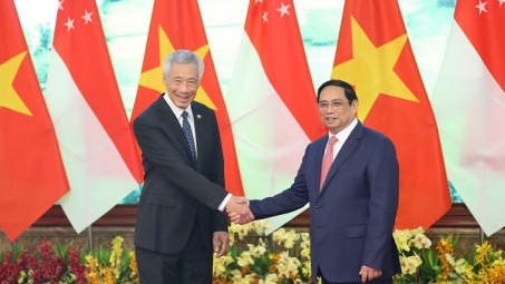 Thủ tướng Phạm Minh Chính chủ trì lễ đón Thủ tướng Singapore Lý Hiển Long