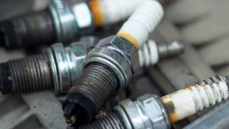 Cách nhận biết bugi ô tô bị hỏng