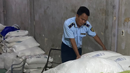 Bình Thuận tịch thu 16 tấn đường cát nhập lậu