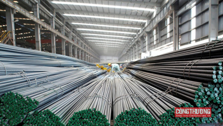 Giá thép hôm nay 30/8: Chạm đáy ba năm, bao giờ giá thép mới hồi phục?