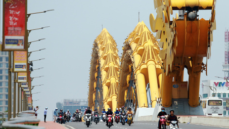 Thời tiết hôm nay ngày 07/8/2023: Hà Nội mưa to cục bộ, TP. Hồ Chí Minh mưa về chiều tối, Đà Nẵng nắng nóng lên tới 40 độ