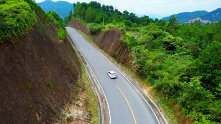 Quảng Ninh chính thức khánh thành tuyến đường nối 2 cửa khẩu