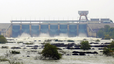 Mực nước hồ thủy điện ngày 11/9: Nước về tăng liên tục, hồ Trị An nâng mức xả tràn