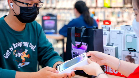 Khẳng định ít bị ảnh hưởng từ cuộc chiến về giá, cổ phiếu DGW - Thế Giới Số bứt phá