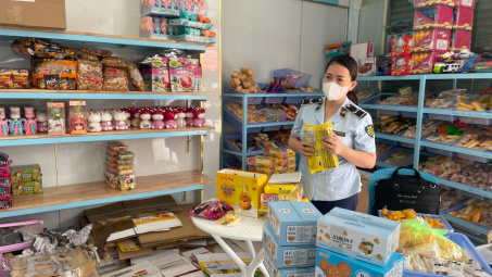 Bình Thuận: Phát hiện hàng nghìn bánh Trung thu và phụ kiện điện thoại nhập lậu