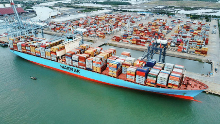 Việc tăng giá sàn xếp dỡ container sẽ tác động như nào đến các doanh nghiệp cảng biển Việt Nam?