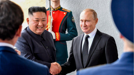Quốc tế nổi bật: Ông Kim Jong-un tặng gì cho ông Putin?