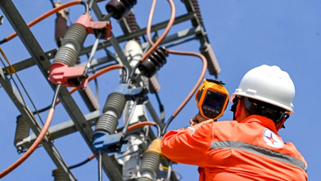 Loạt cổ phiếu ngành điện có thể hưởng lợi từ dự án điện 23.000 tỷ đồng