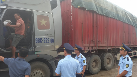 Kinh doanh hàng hóa nhập lậu, một doanh nghiệp bị phạt gần 300 triệu đồng