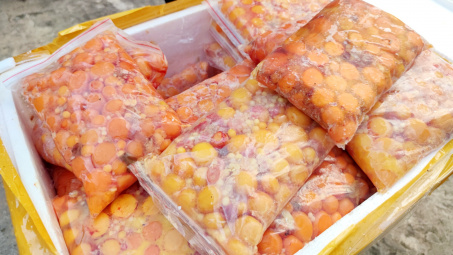 Lào Cai: Tạm giữ hơn nửa tấn trứng non không rõ nguồn gốc xuất xứ