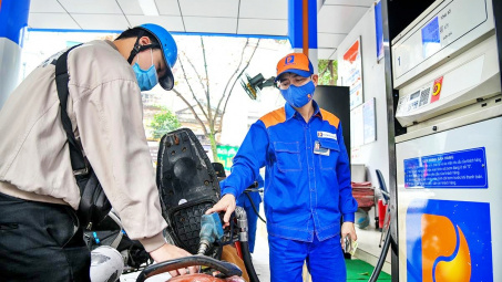 Giá xăng dầu hôm nay 21/9/2023: Xăng dầu đồng loạt tăng mạnh