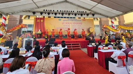 Trường Đại học Kinh doanh và Công nghệ Hà Nội tưng bừng khai giảng năm học mới