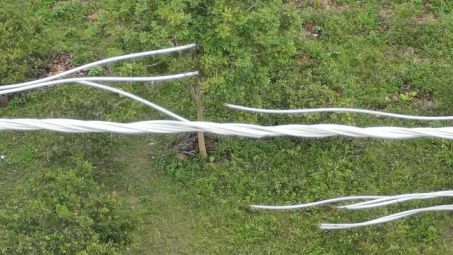 Thiết bị bay không người lái UAV phát hiện kịp thời nguy cơ sự cố lưới truyền tải tại Đắk Lắk