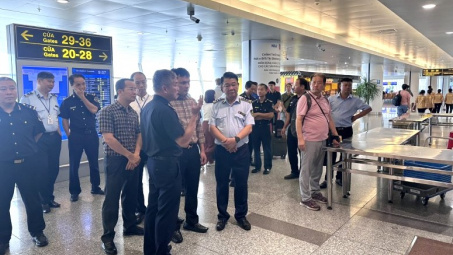 Ban Chỉ đạo 389 Hà Nội tăng cường chống buôn lậu tại cảng hàng không quốc tế Nội Bài
