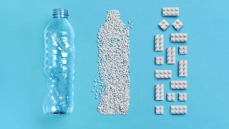 LEGO ngừng sản xuất gạch làm từ chai nhựa tái chế do khí thải carbon