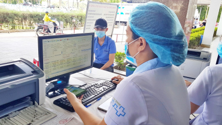 Không mang thẻ bảo hiểm y tế  khi đi khám vẫn được hưởng quyền lợi