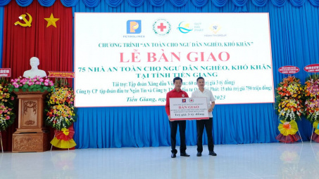 Petrolimex tặng ngư dân nghèo Tiền Giang 60 căn nhà an toàn