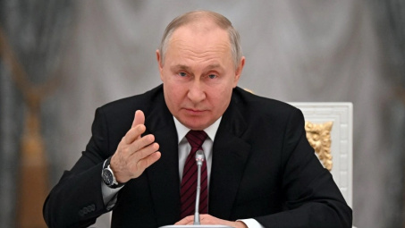 Quốc tế nổi bật: Ông Vladimir Putin gấp rút tăng cường binh lính