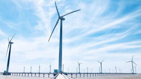 Cơ Điện Lạnh (REE) thi công dự án điện gió 48 MW, muốn làm thêm 344 MW nữa tại Trà Vinh