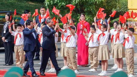 Thủ tướng Phạm Minh Chính chủ trì Lễ đón chính thức Thủ tướng Quốc vụ viện nước Cộng hòa Nhân dân Trung Hoa Lý Cường