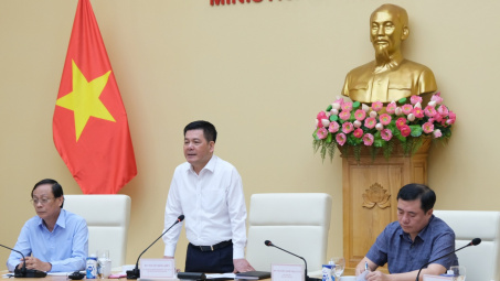 Bộ Công Thương ủng hộ Ninh Thuận trở thành một trong những Trung tâm công nghiệp, dịch vụ, năng lượng tái tạo của cả nước