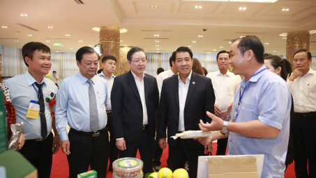 Phân bón Bình Điền đồng tổ chức thành công Diễn đàn Nông dân Quốc gia lần thứ IX