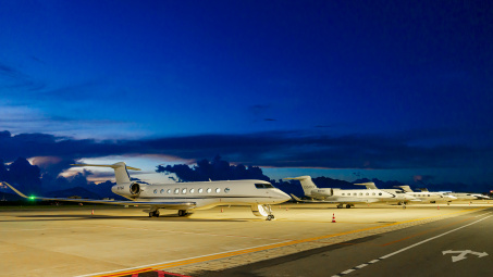 Đà Nẵng: Hàng loạt chuyên cơ hạng sang Gulfstream đổ bộ tại sân bay