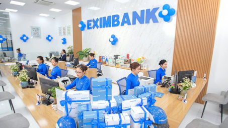 Sau 2 năm đầu tư vào Ngân hàng Eximbank (EIB), Ngân hàng Vietcombank (VCB) lời gấp hơn 4 lần