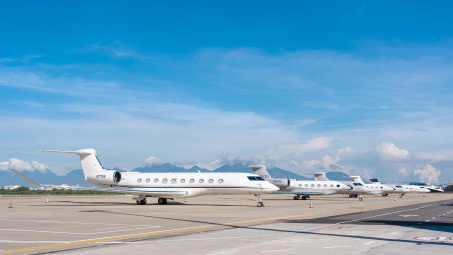 Cận cảnh vẻ đẹp của 5 chuyên cơ đắt đỏ bậc nhất thế giới tại Đà Nẵng