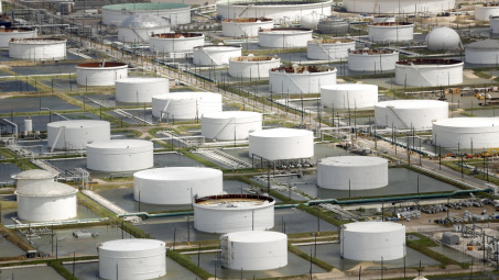 Giá xăng dầu hôm nay 22/10: Phục hồi 2%