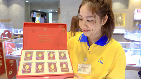 Vàng Phú Nhuận (PNJ): Doanh thu tăng theo giá vàng nhưng lãi ròng dần suy giảm