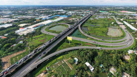 Phấn đấu hết năm 2025, vùng đồng bằng sông Cửu Long sẽ có 600 km đường cao tốc