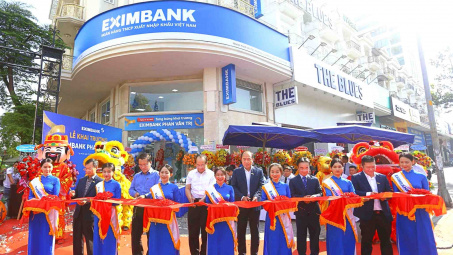 Ngân hàng Eximbank (EIB): Tín dụng tăng trưởng 14%, báo lãi quý 3 cao gấp 3 lần