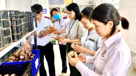 Hà Nội: Thanh tra, kiểm tra 110 vụ an toàn thực phẩm và vật tư nông nghiệp