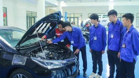 Ninh Bình: Cần quan tâm đào tạo nhân lực cho phát triển công nghiệp hỗ trợ