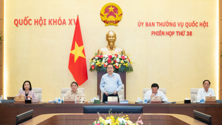 Khai mạc phiên họp thứ 38, Ủy ban Thường vụ Quốc hội xem xét nhiều vấn đề quan trọng, công tác nhân sự