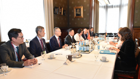 Việt Nam cam kết tạo mọi thuận lợi cho các doanh nghiệp châu Âu đầu tư kinh doanh