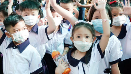 Đề xuất con giáo viên được miễn học phí từ mầm non đến đại học