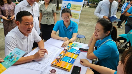 Hàng nghìn người dân Thủ đô được hưởng lợi từ nghị quyết hỗ trợ BHXH, BHYT