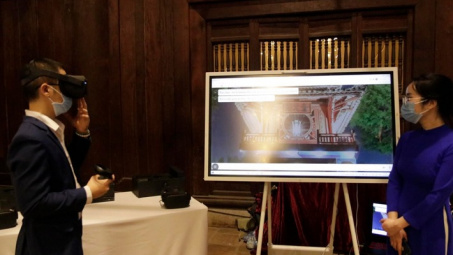 Hà Nội: Công nghệ số kết nối du khách và di sản