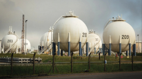 Giá xăng dầu hôm nay 13/11: Gần chạm mức thấp nhất trong 2 tuần