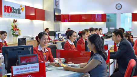 Ngân hàng HDBank khởi động dự án “Tư vấn quản trị ESG và Tài chính bền vững” cùng PwC