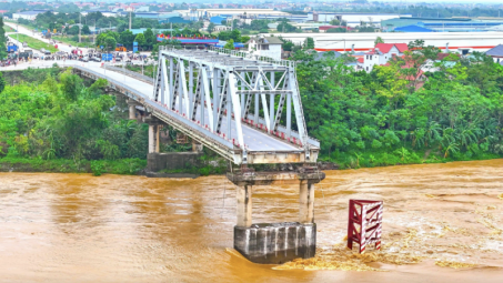 Bổ sung 800 tỷ đồng thực hiện xây dựng cầu Phong Châu mới