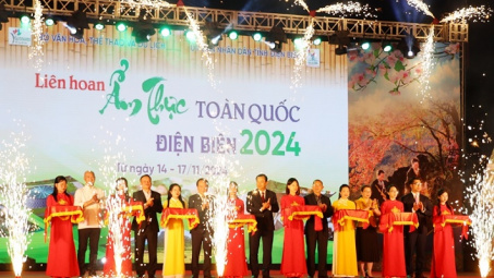 Khai mạc Liên hoan ẩm thực toàn quốc Điện Biên 2024