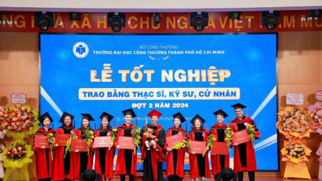 Trường Đại học Công Thương Thành phố Hồ Chí Minh tổ chức Lễ tốt nghiệp đợt 2 năm 2024